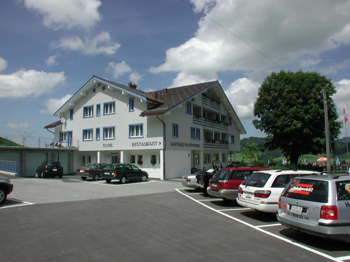 Panorama Hotel Freudenberg 아펜첼 외부 사진